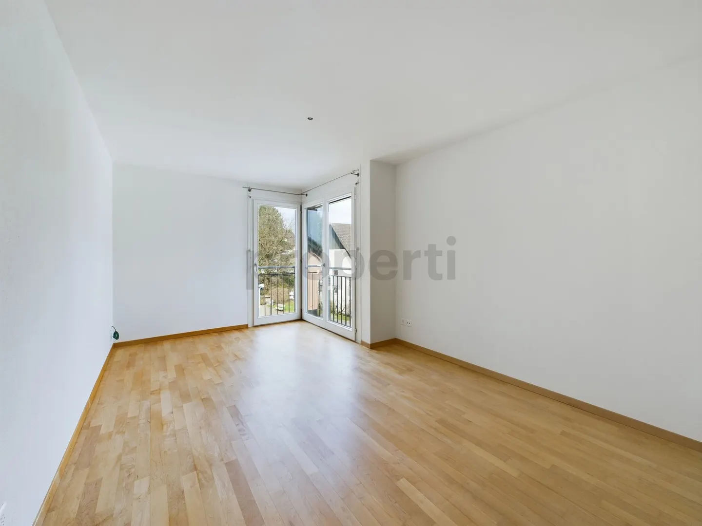 Balcon avec jardin d'hiver, vue sur la montagne et entièrement rénové ! - Photo 5 sur 10