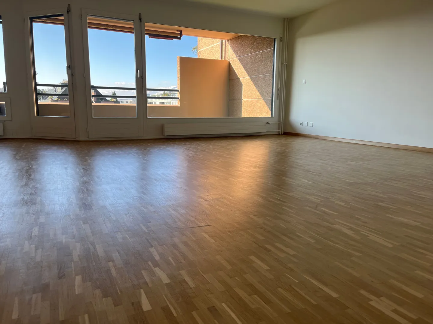 Élégant 4.5 pièces  appartement avec balcon à Nyon - Photo 1 sur 7