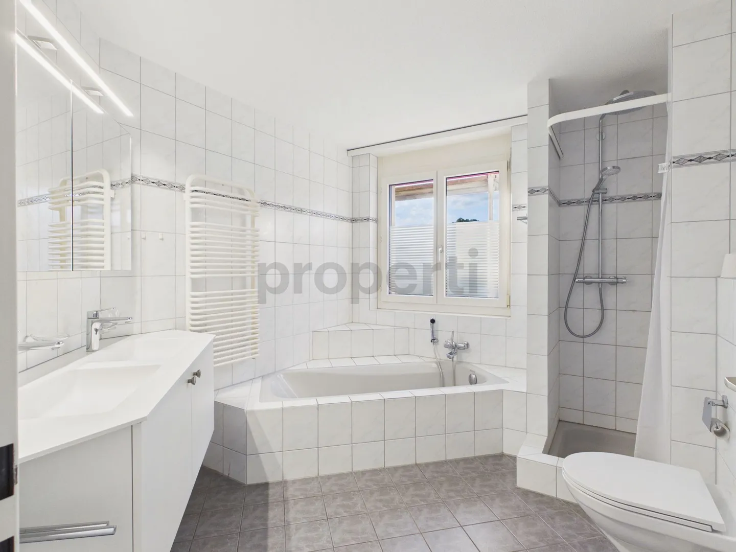 Renovierte Wohnung mit Garten - Foto 7 von 12