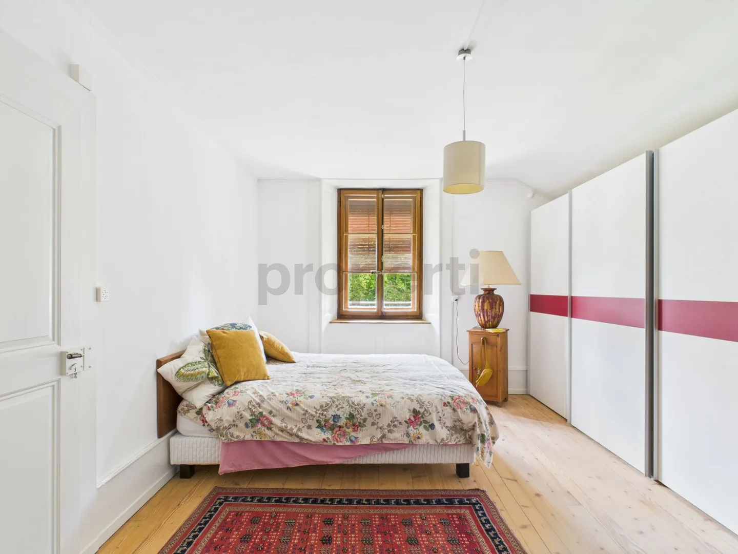 Charming and spacious property in the heart of Val-de-Travers - Photo 7 of 10