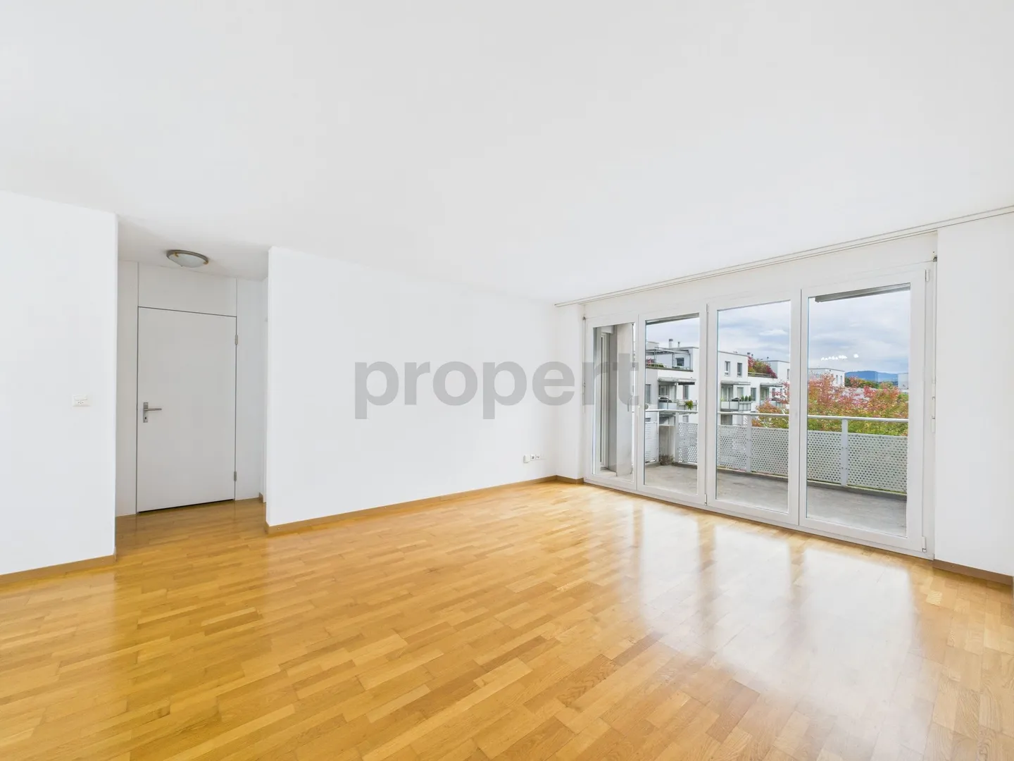Appartement élégant de 3,5 pièces dans un emplacement recherché à Zurich - Photo 1 sur 12