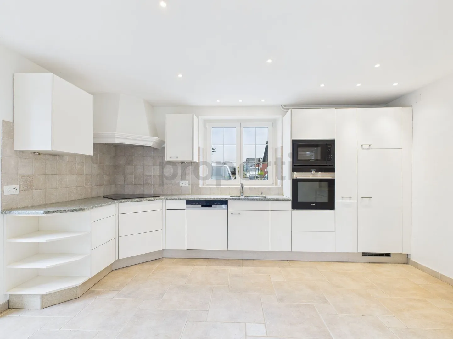 Magnificent renovated family home in Collex-Bossy - Charm and exceptional view - Photo 4 of 13