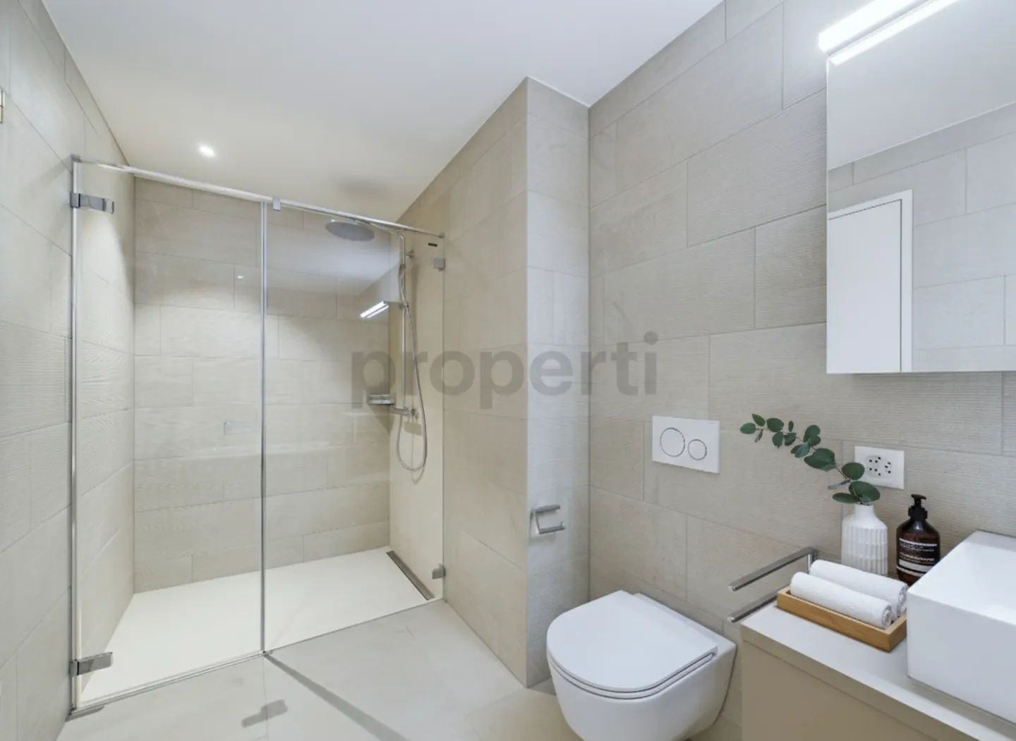 Exclusive 4.5-room apartment on the 27th floor in the 'Three Point' Tower C with breathtaking views in Dübendorf - Photo 6 of 10