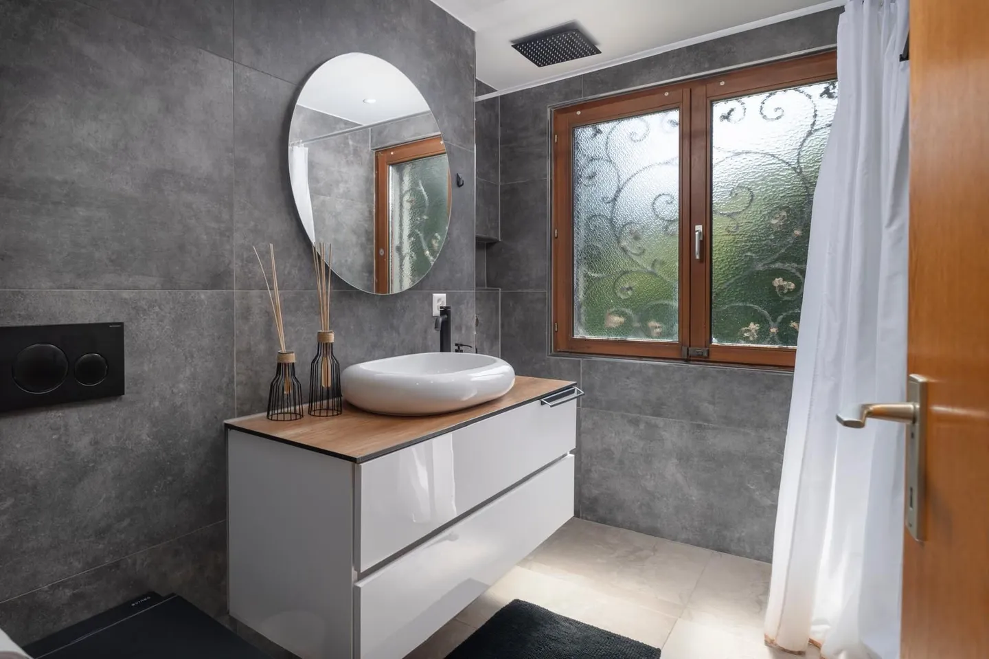 Modern 3.5 Room Apartment with Terrace in Glattfelden - Photo 9 of 13