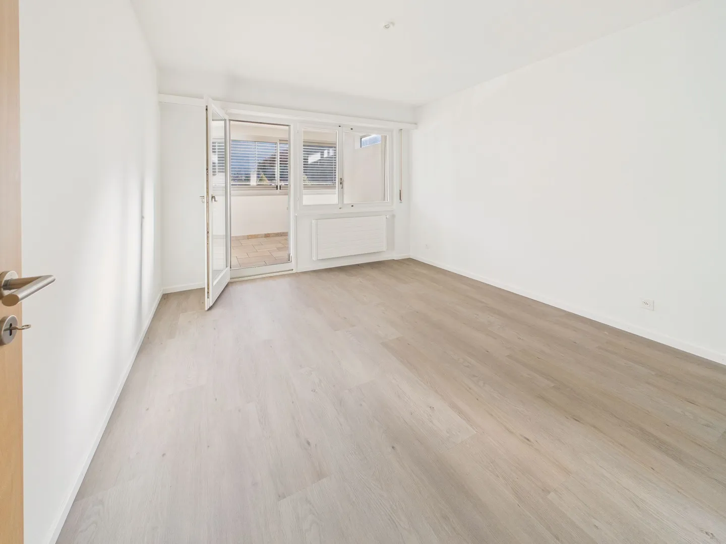 Lumineux appartement de 5 pièces à Granges VS - Foto 1 di 12