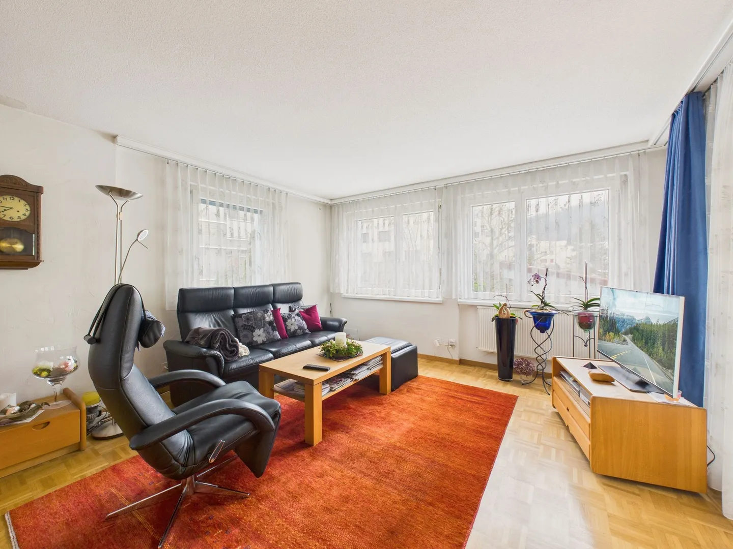 Grosszügige 5.5-Zimmer-Wohnung mit idealer Lage nahe Schule und ÖV, Neuenhof - Foto 9 von 12