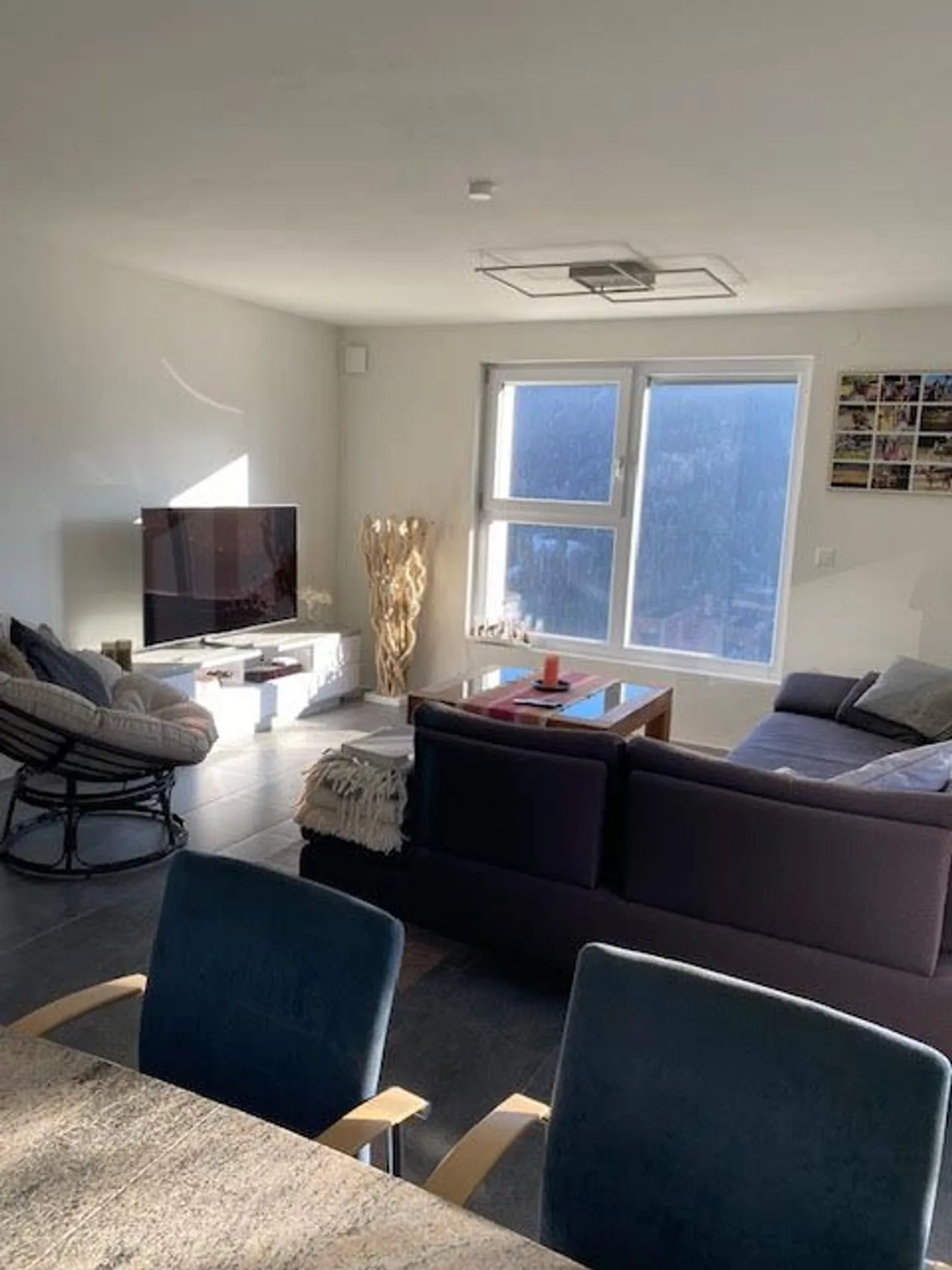 Bright Living Joy with a View - 4.5-Room Apartment in Malix, GR - Photo 5 of 12