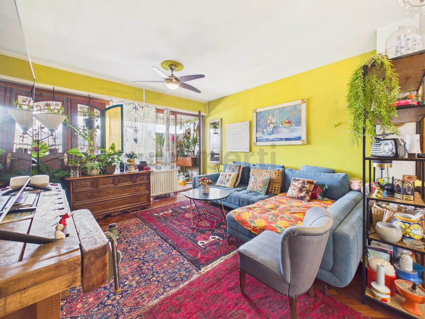 Spazioso 3.5 locali appartamento con cantina in posizione centrale, Pazzallo - Photo 1 of 9