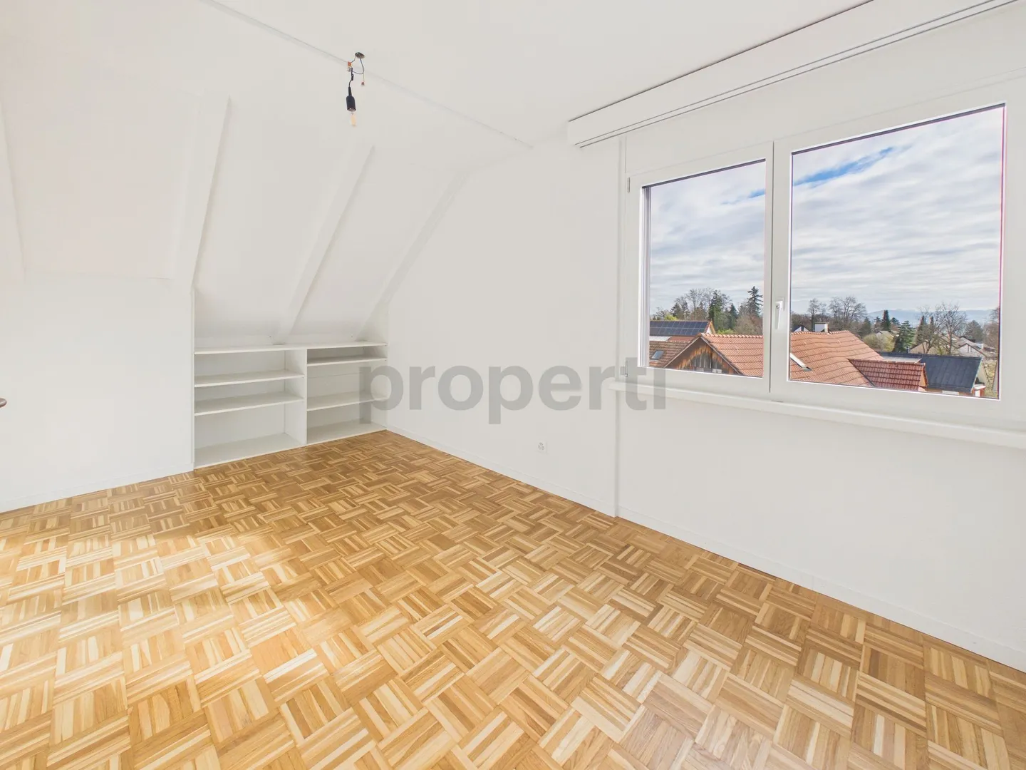 Appartement mansardé moderne de 5,5 pièces avec balcon, Forch - Photo 10 sur 13