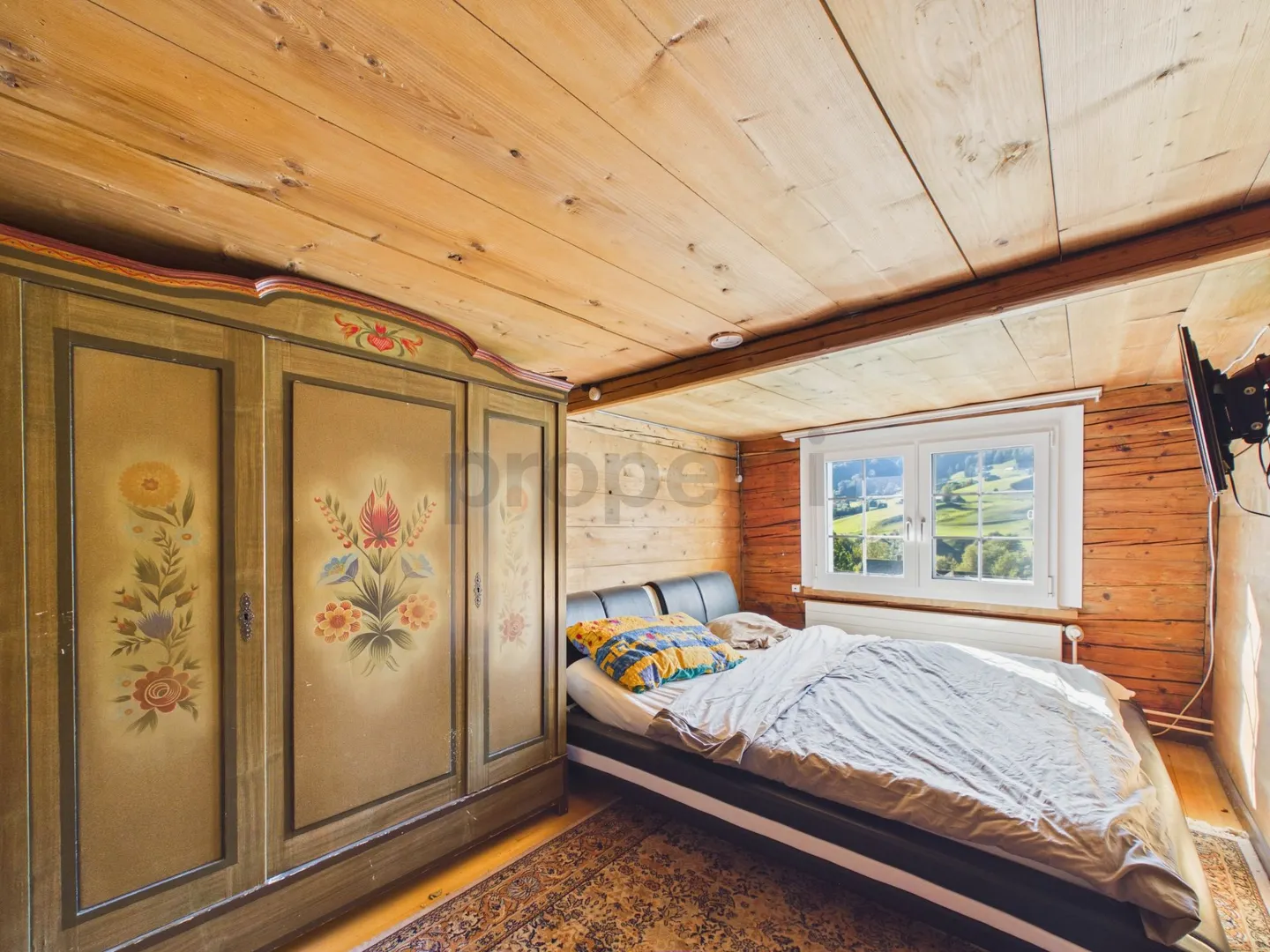Historic Single-Family House with Plenty of Space and Development Potential in Ebnat-Kappel, SG - Photo 8 of 12