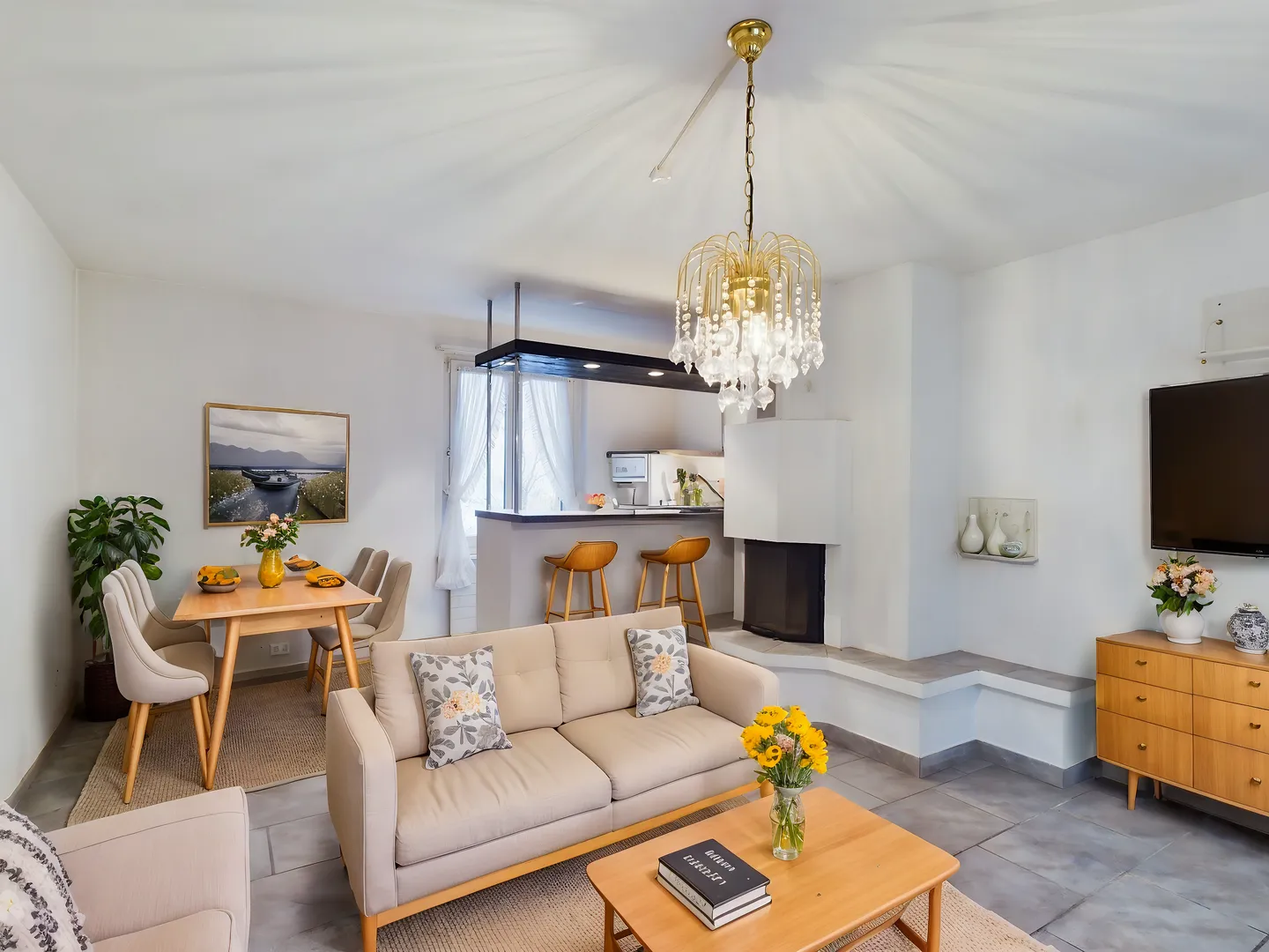 Maison individuelle exclusive dans un emplacement calme en bordure de forêt avec vue sur le lac et jardin - Photo 2 sur 12