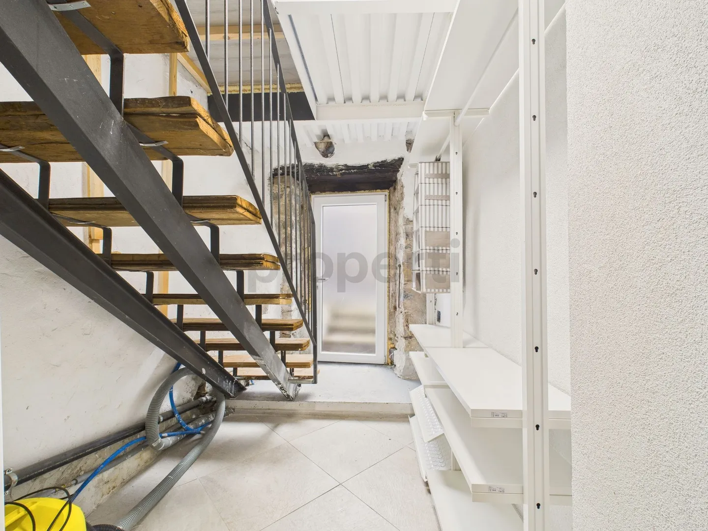 Elegantes Einfamilienhaus mit großem Balkon, Breggia - Foto 11 von 13