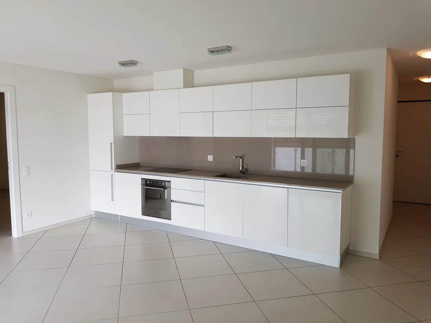 Modern 2.5-room apartment with balcony, Cadempino - Photo 2 of 10