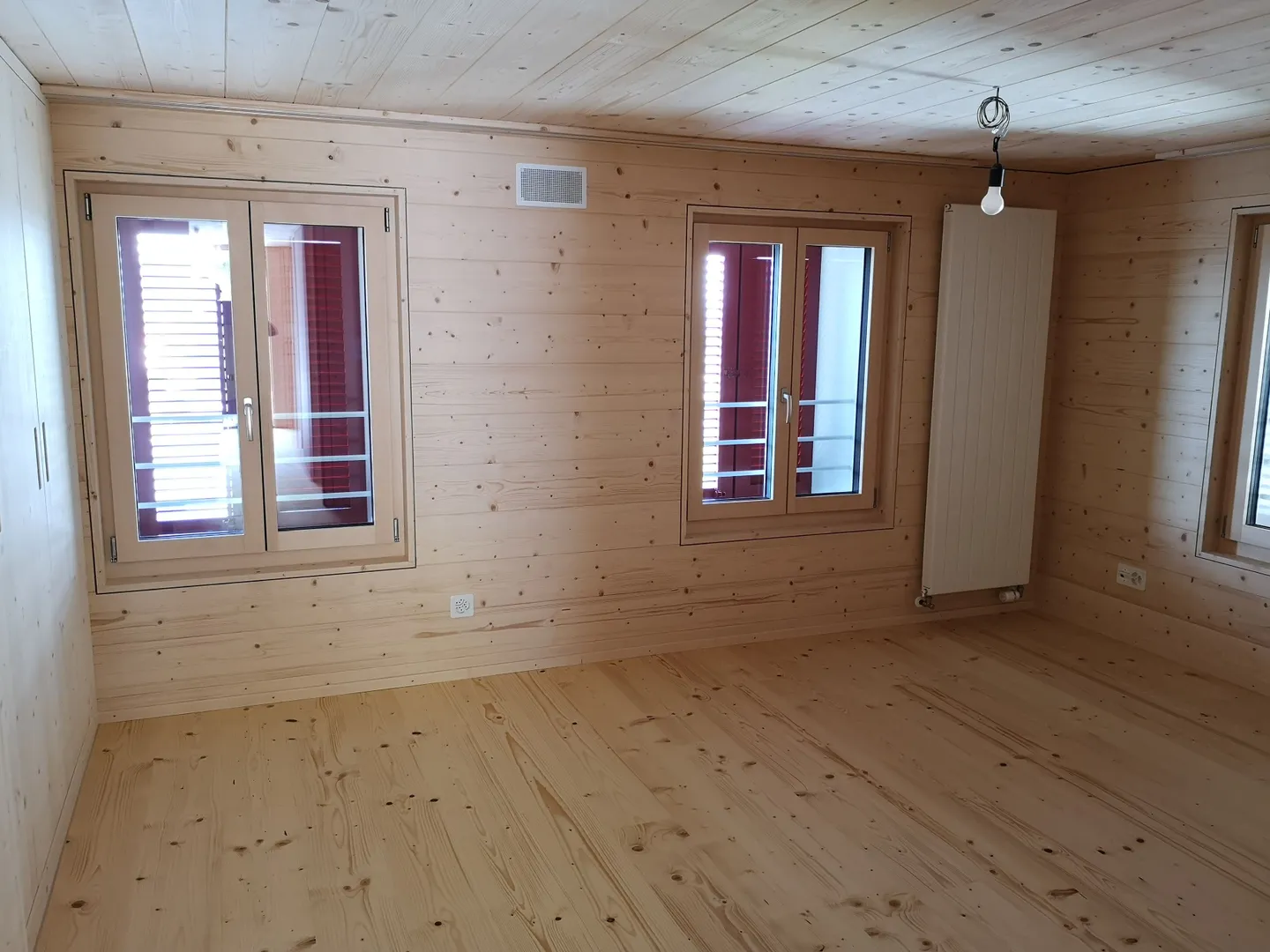 Moderne Maisonette mit sonnigem Balkon - Foto 2 von 11