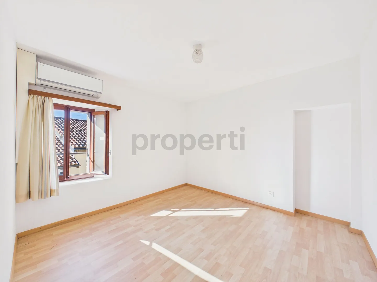 Geräumiges 7,5-Zimmer-Reihenhaus mit großem Keller, Alto Malcantone-Mugena - Foto 5 von 13