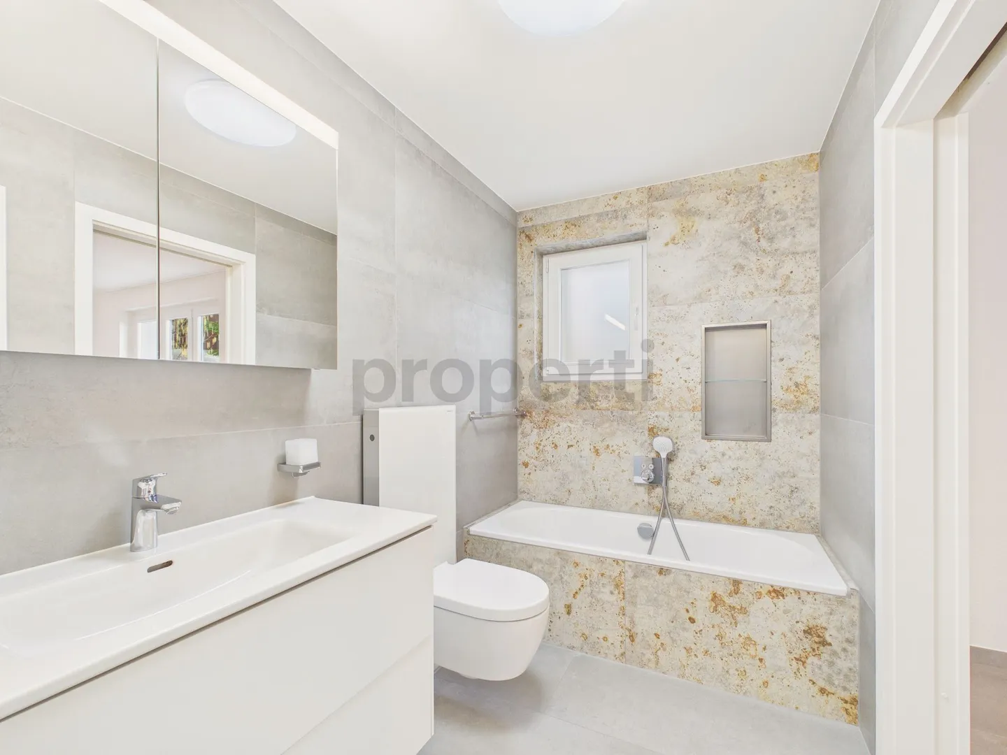 Moderna casa unifamiliare di 4,5 locali con balcone, Füllinsdorf - Foto 10 di 13