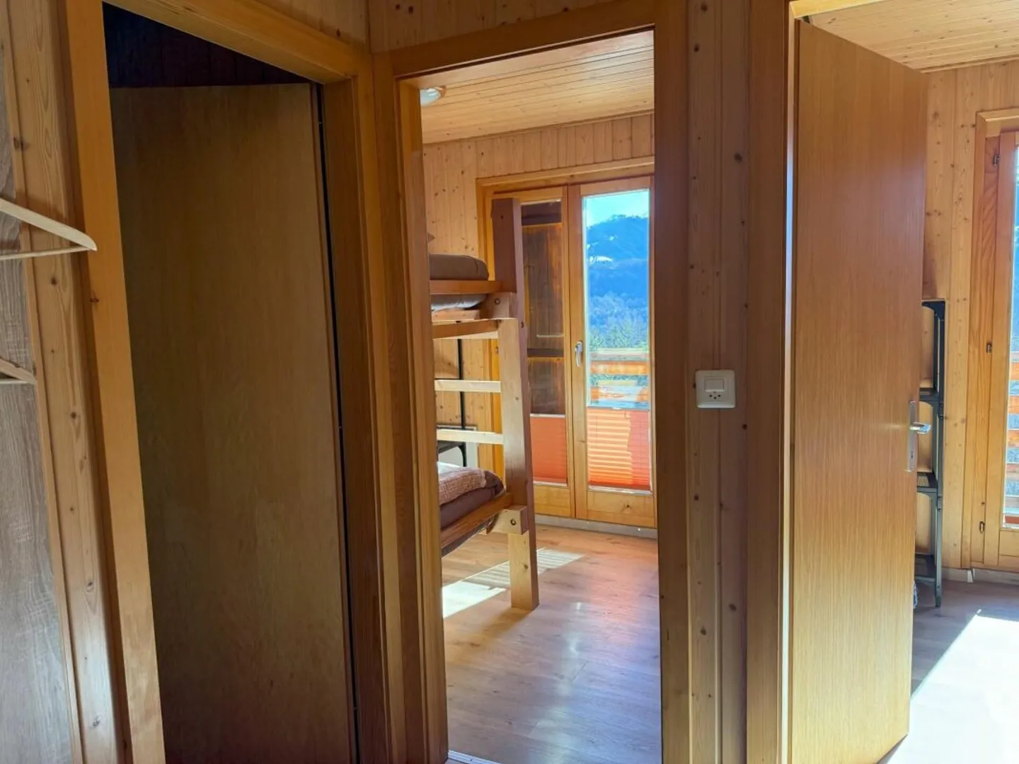 Chalet spacieux avec balcon - Photo 7 sur 11