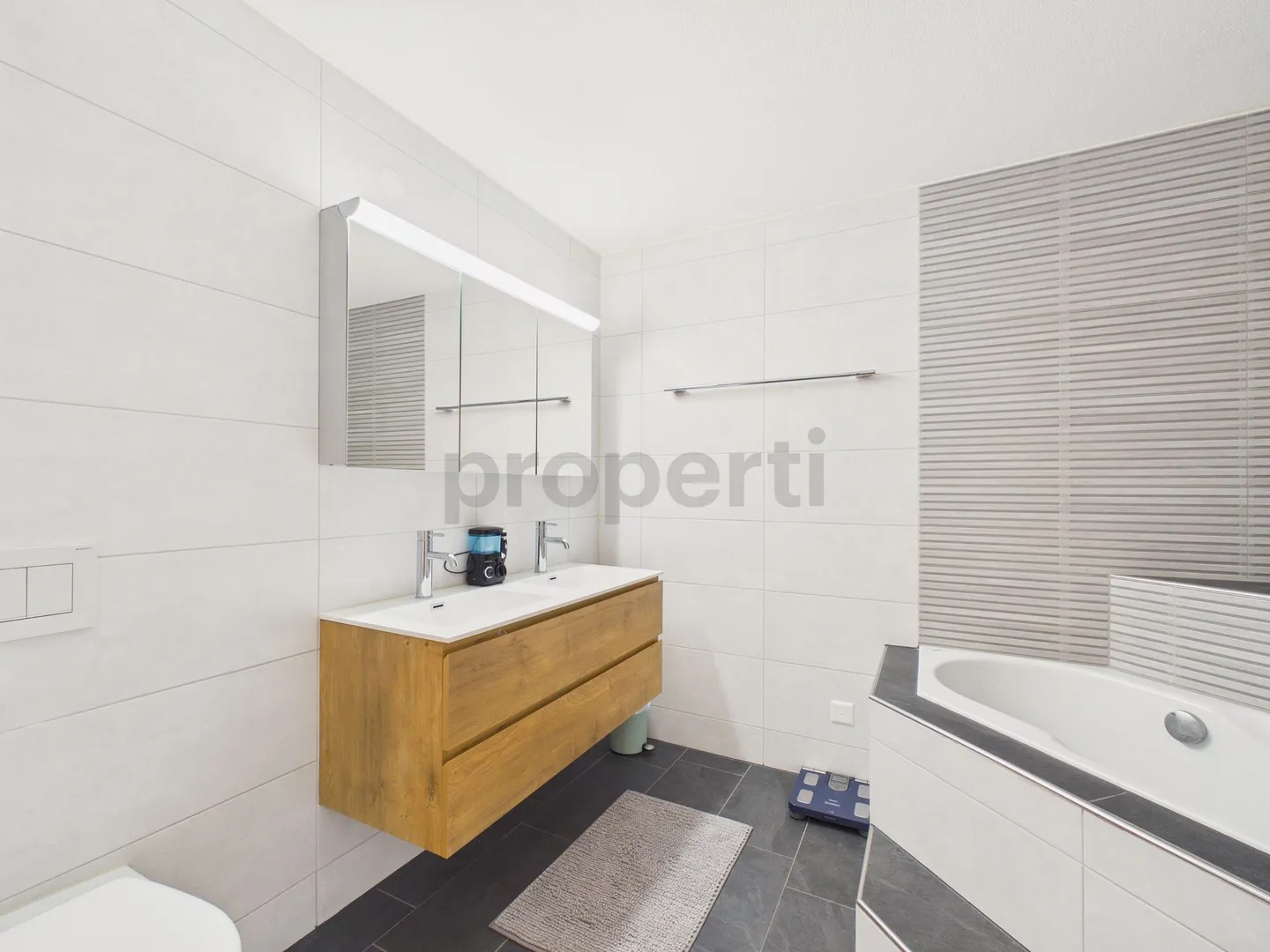 Geräumiges 5.5-Zimmer-Reihenhaus mit praktischem Grundriss, in Pfäffikon SZ (Baurecht) - Photo 8 sur 13