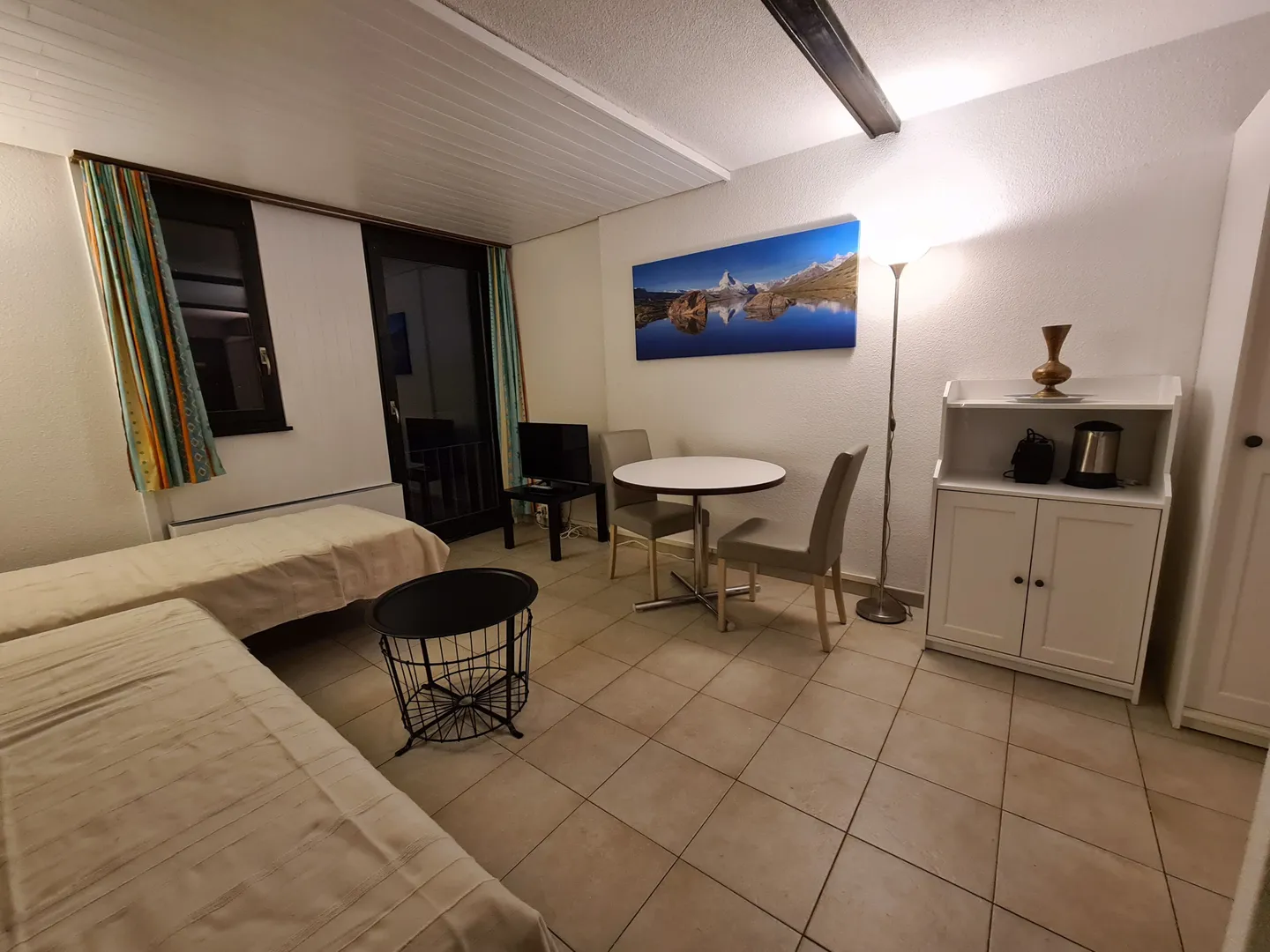 Compact Living Happiness in Crans-Montana: Your Cozy Studio with a View - Photo 1 of 9