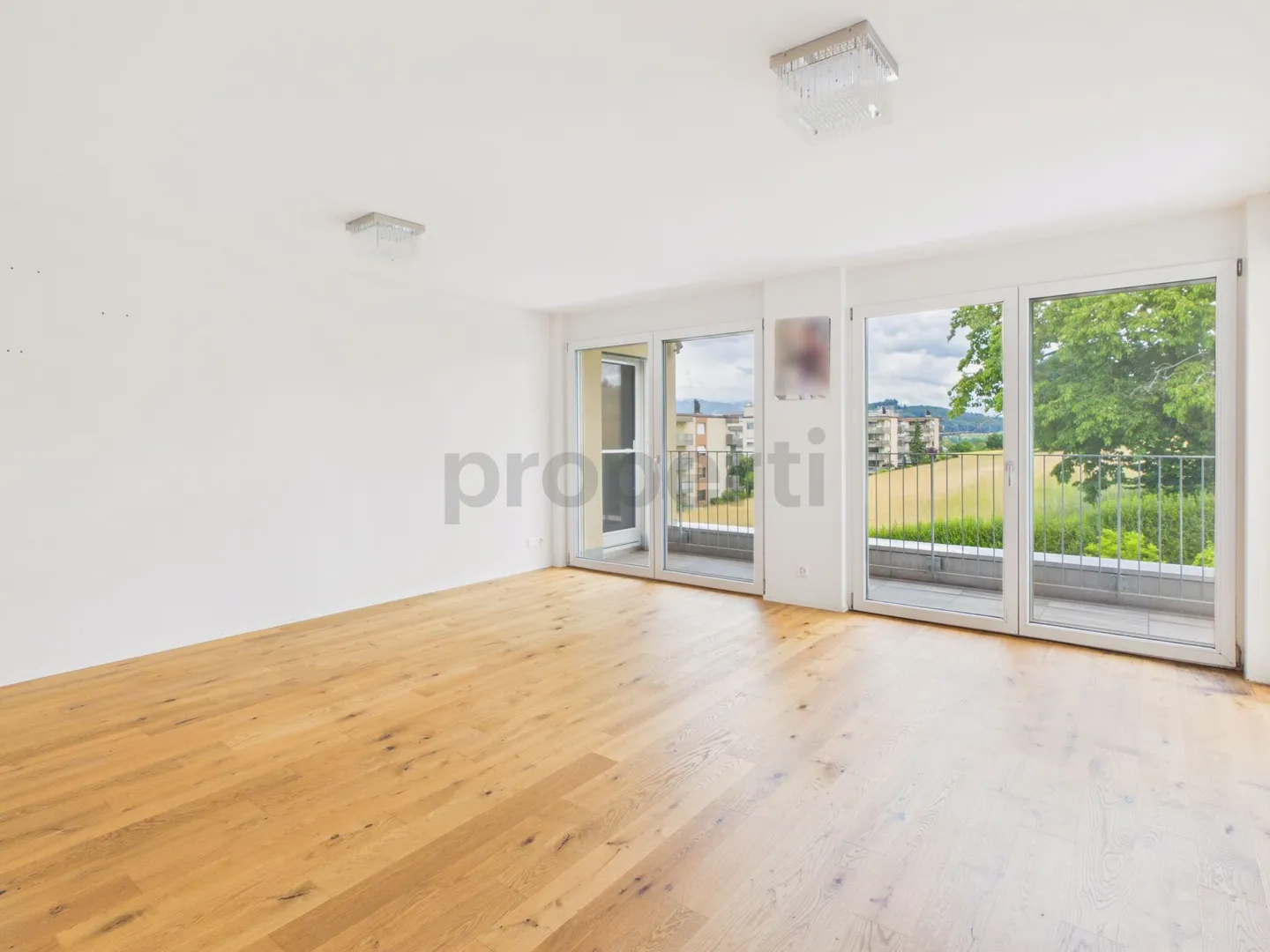 Large and family-friendly semi-detached house - Photo 6 of 13