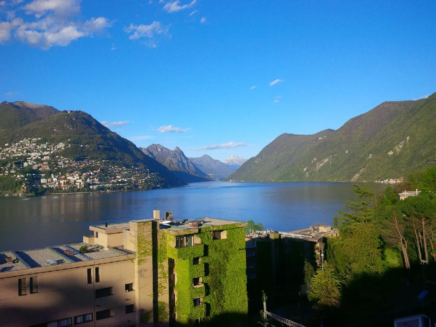 Appartamento ristrutturato con vista lago a Paradiso - Foto 9 von 12