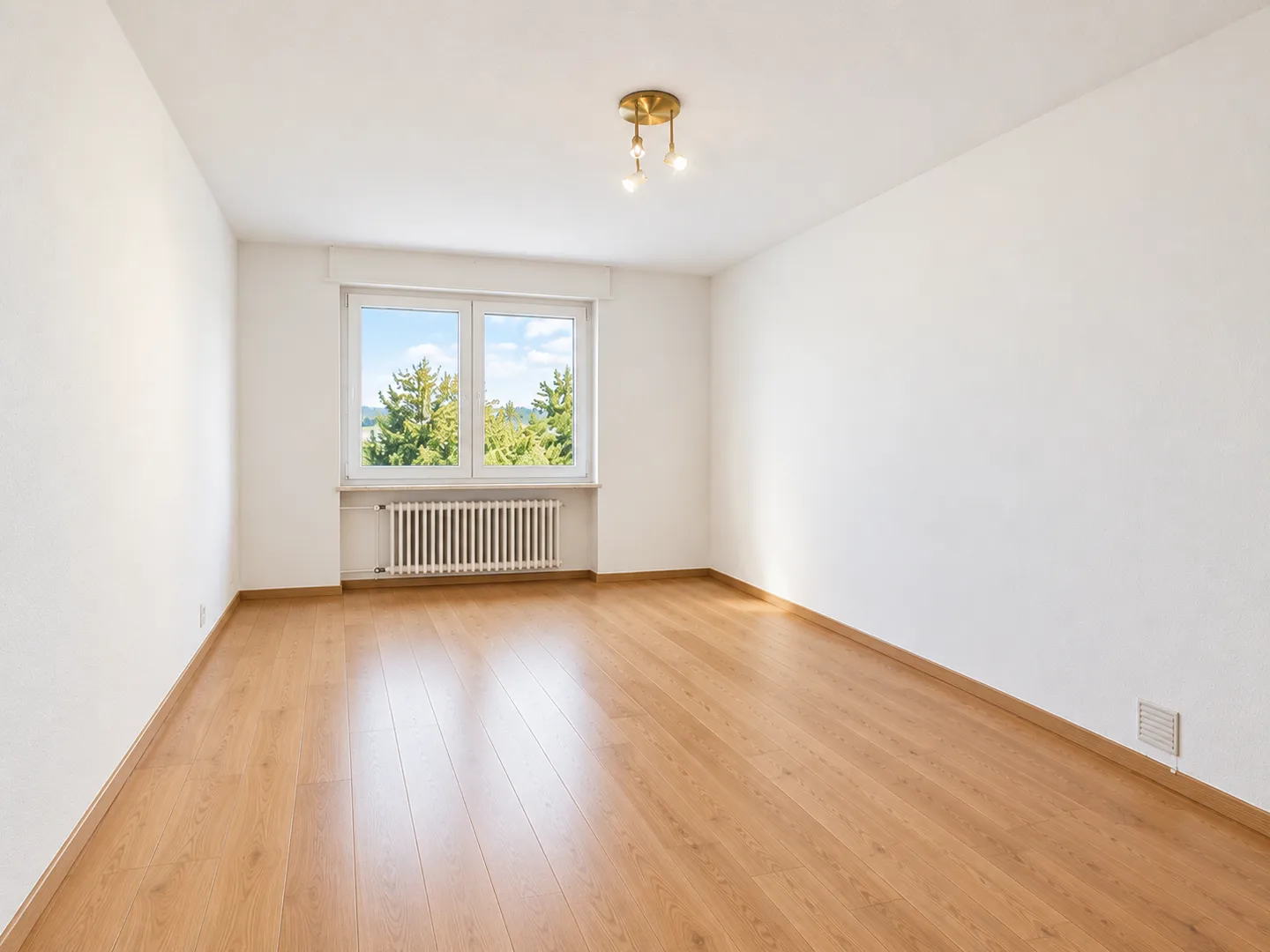 Charmantes Einfamilienhaus mit Garten - Foto 5 von 11