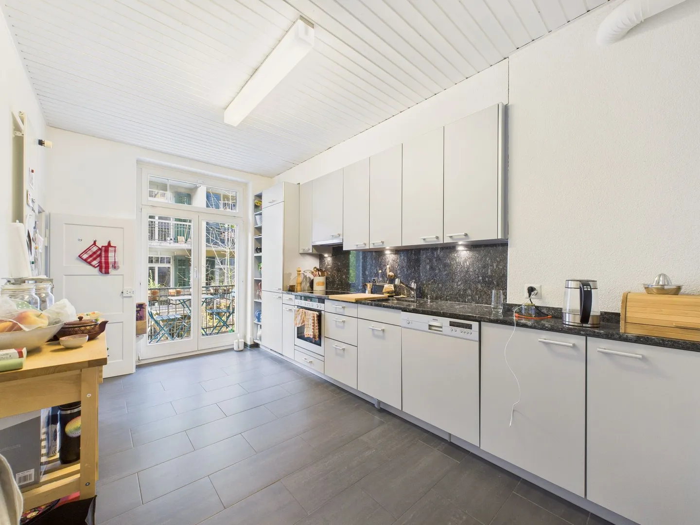 Appartement exclusif de 4,5 pièces dans le quartier 8 - Photo 2 sur 9