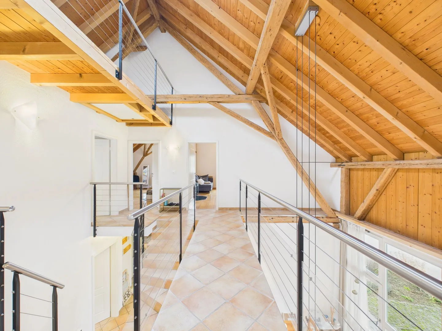 Affascinante casa unifamiliare di 5,5 stanze con grande giardino a Kaisten - Foto 7 di 11