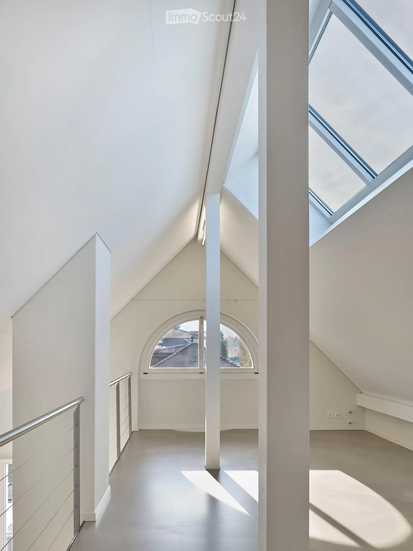 Bright 2.5-room apartment with green views in Thun - Photo 8 of 10