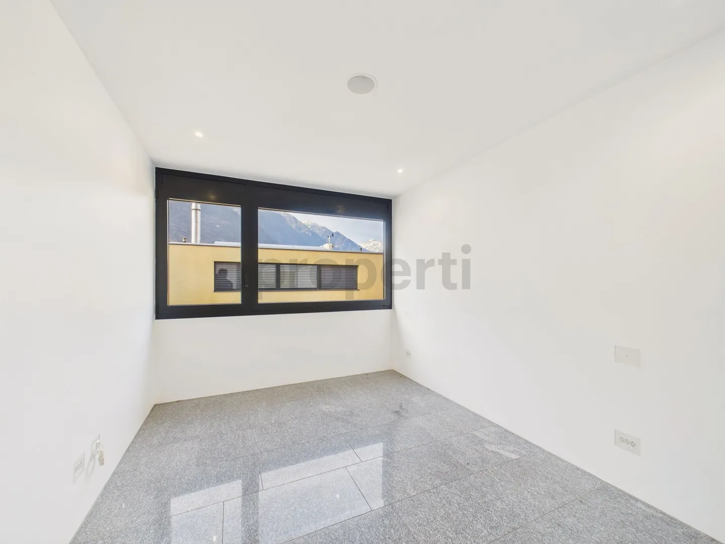 Penthouse prestigieux avec vue panoramique Biasca - Photo 8 sur 13