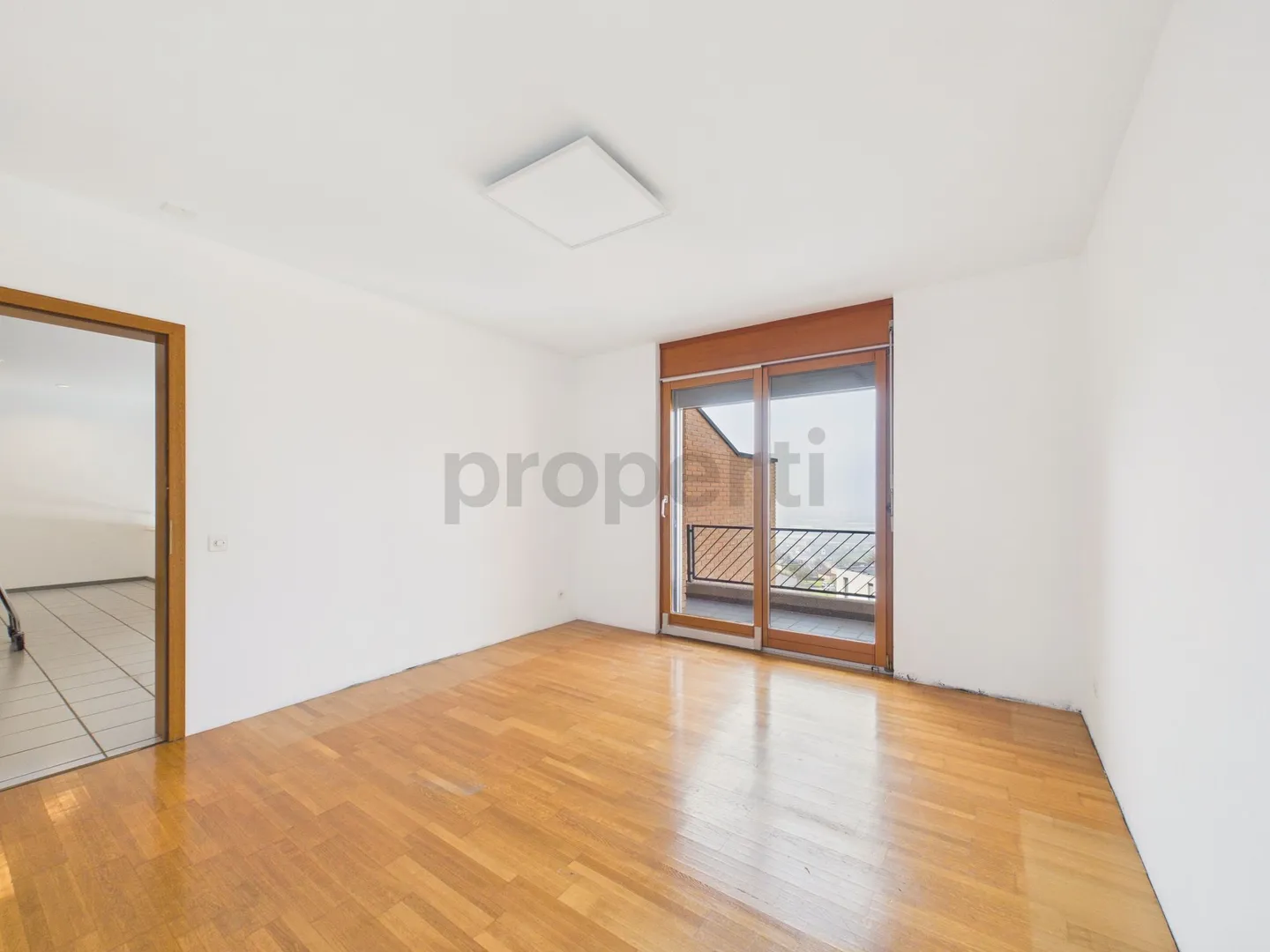 Detached villa with panoramic view - Sant'Antonino - Photo 8 of 13