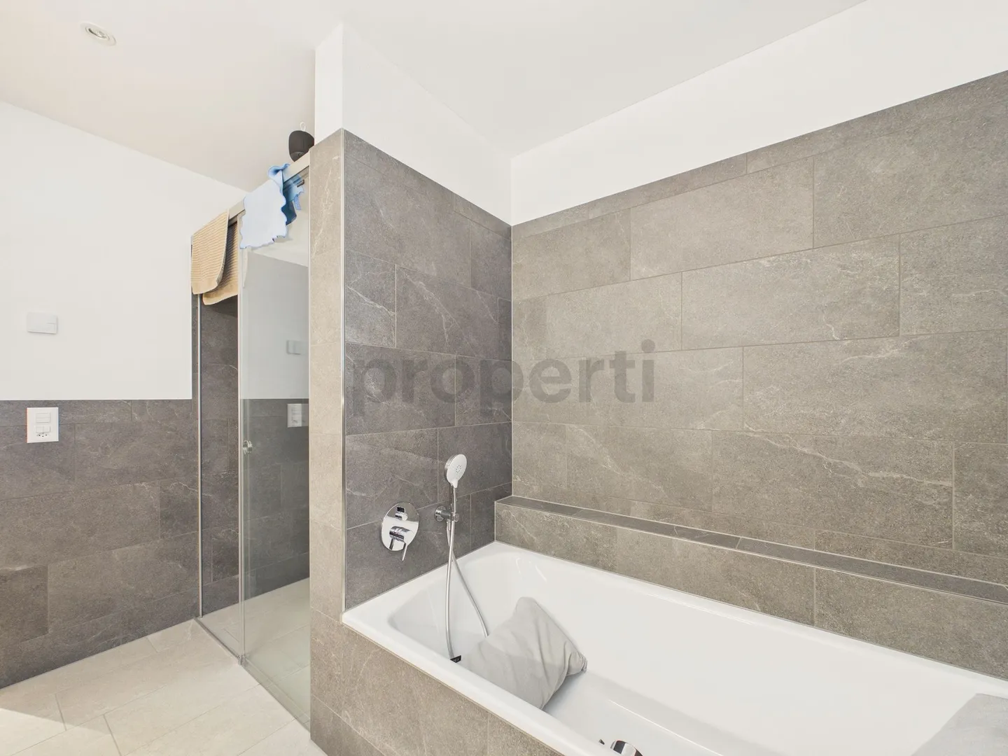 Appartement moderne de 3,5 pièces avec standard Minergie-P, Rhäzüns - Photo 12 sur 13