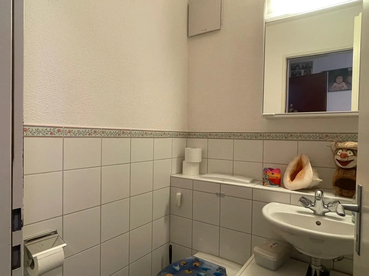 Appartement lumineux de 4,5 pièces avec belle vue, droits de construction abordables jusqu'en 2072 - Photo 9 sur 11