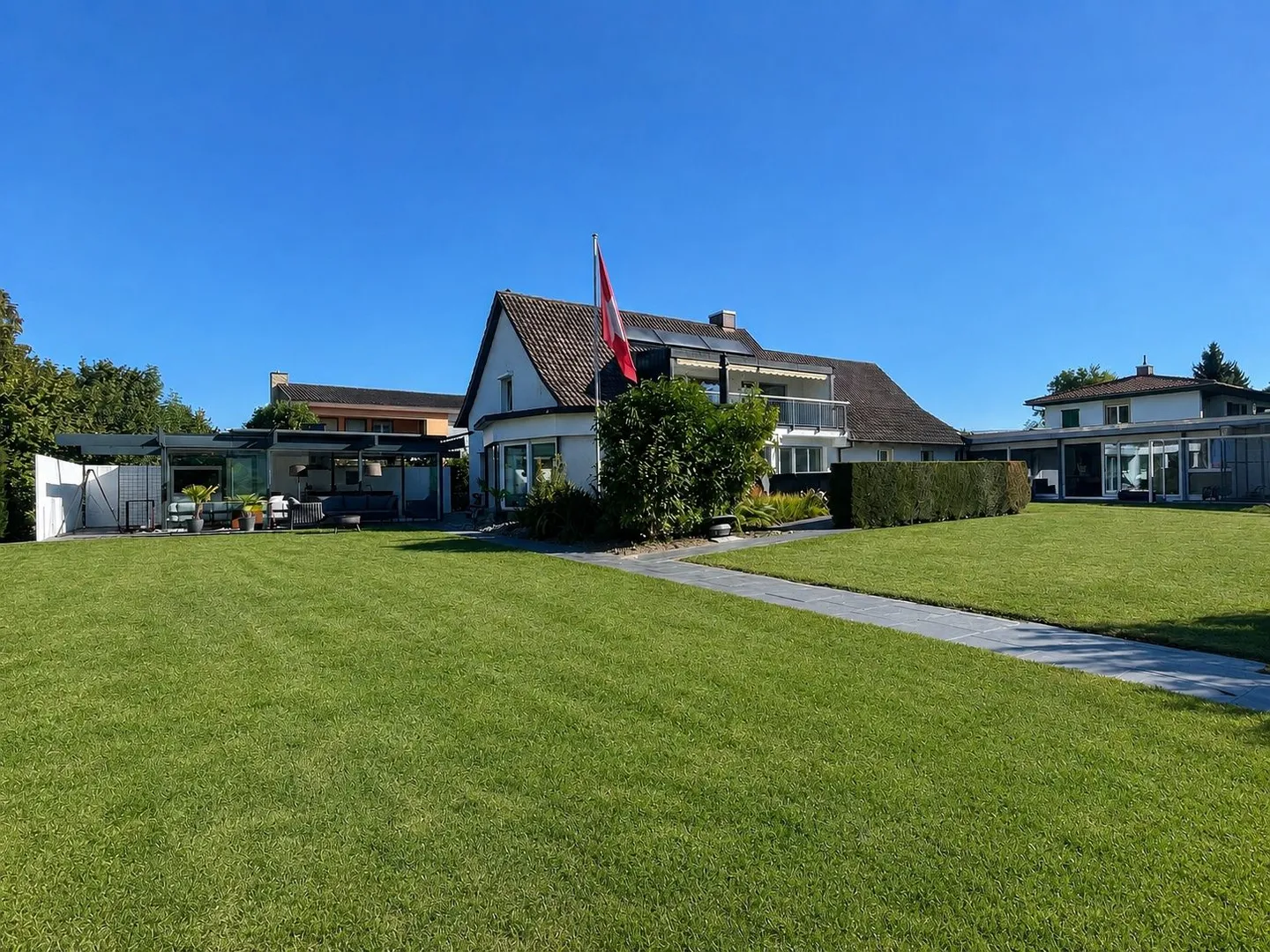 Maison familiale avec beaucoup d'espace, jardin et nombreux extras - Photo 12 sur 13