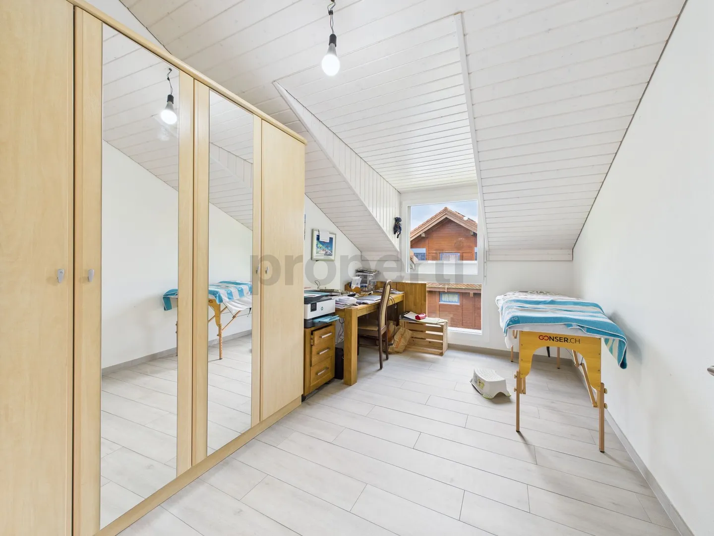 Spazioso appartamento moderno di 4,5 locali con balcone a Vallon FR - Foto 5 di 12