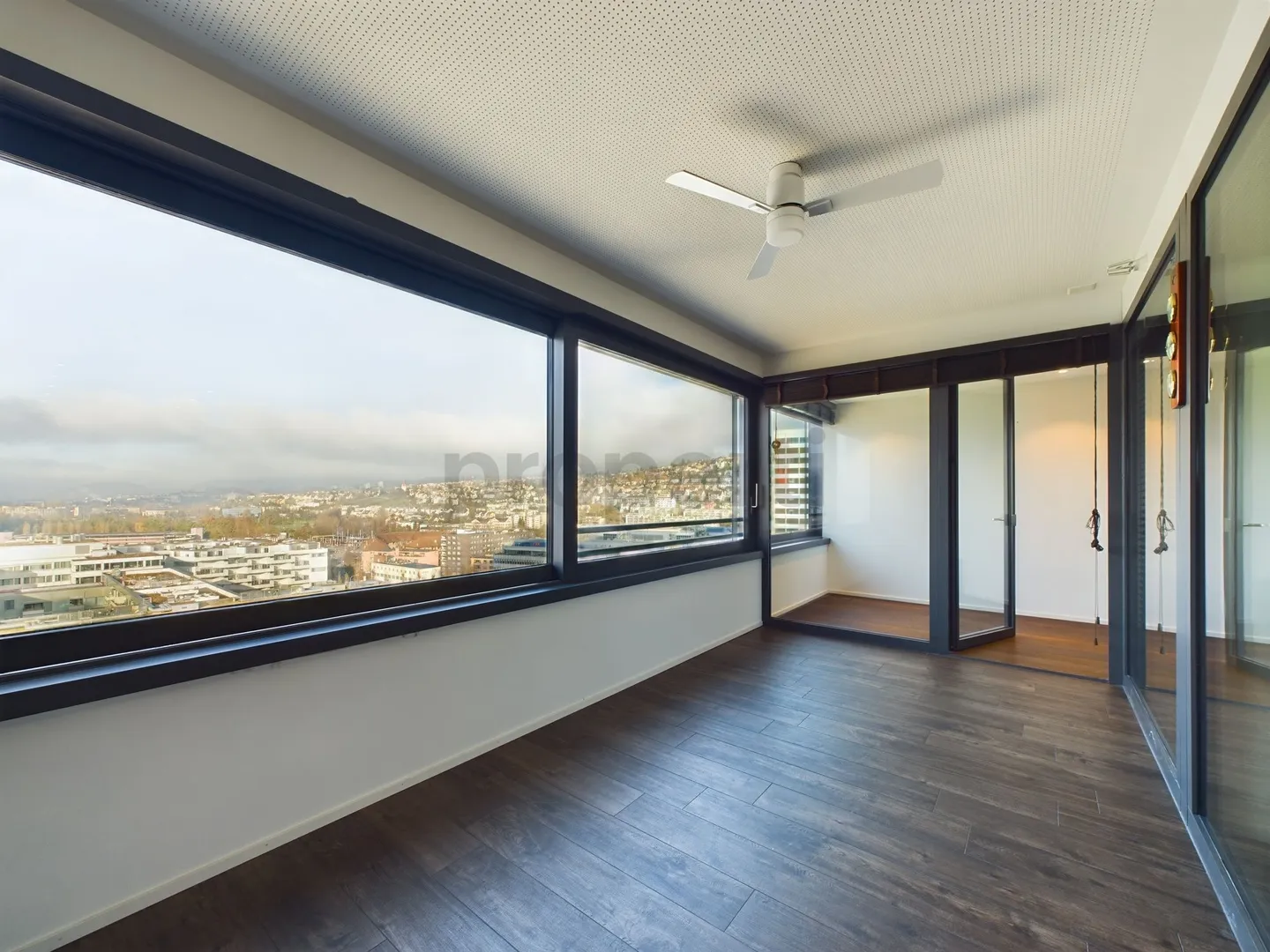 Luxuriöses Loft mit Loggia und Sonnenuntergang - Foto 4 von 9