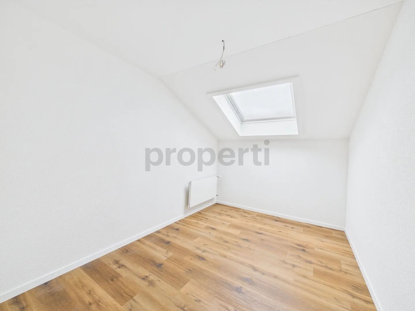 1. MOIS DE LOYER OFFERT***Appartement moderne de 3,5 pièces sous les combles à Küssnacht am Rigi - Photo 6 sur 12
