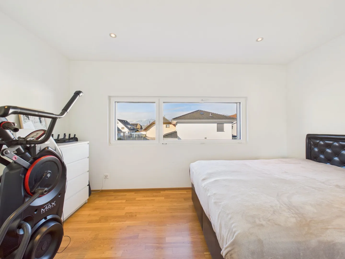 Attraktives Einfamilienhaus mit hochwertigem Ausbaustandard in Subingen, Kanton SO - Foto 9 von 13