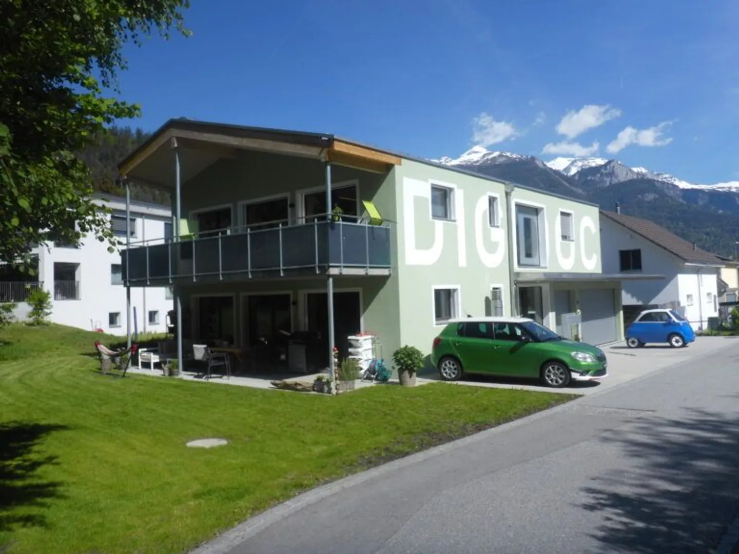 Modernes Apartment in Rhäzüns - Foto 1 von 13