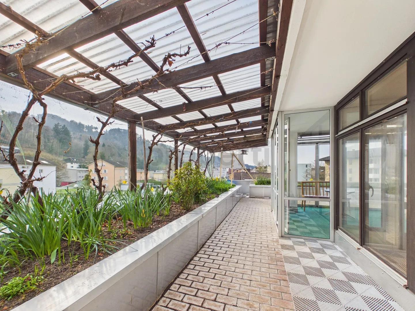 Penthouse spacieux avec grand balcon - Photo 10 sur 12