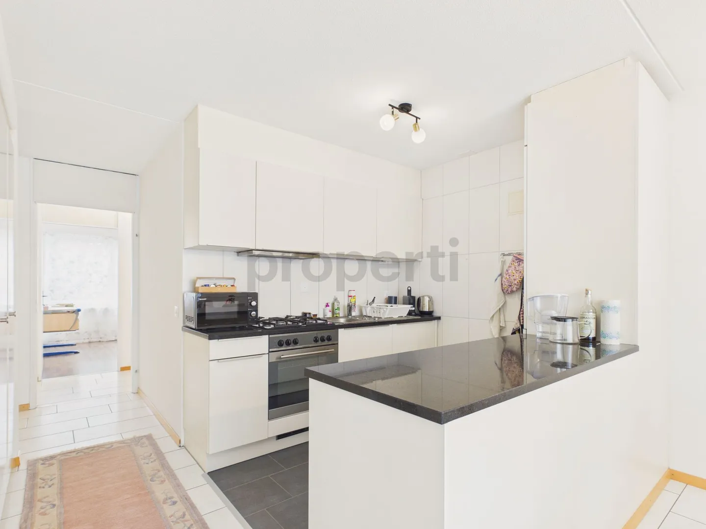 Modern furnished 3.5-room apartment with balcony in Uster - Photo 6 of 12