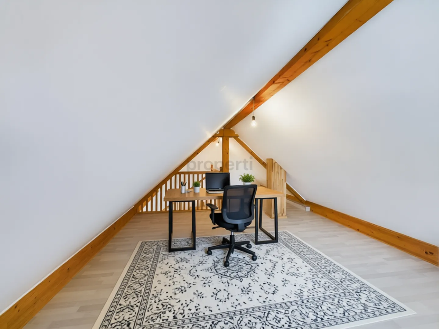 Charmante Dachwohnung mit Galerie - Foto 8 von 12