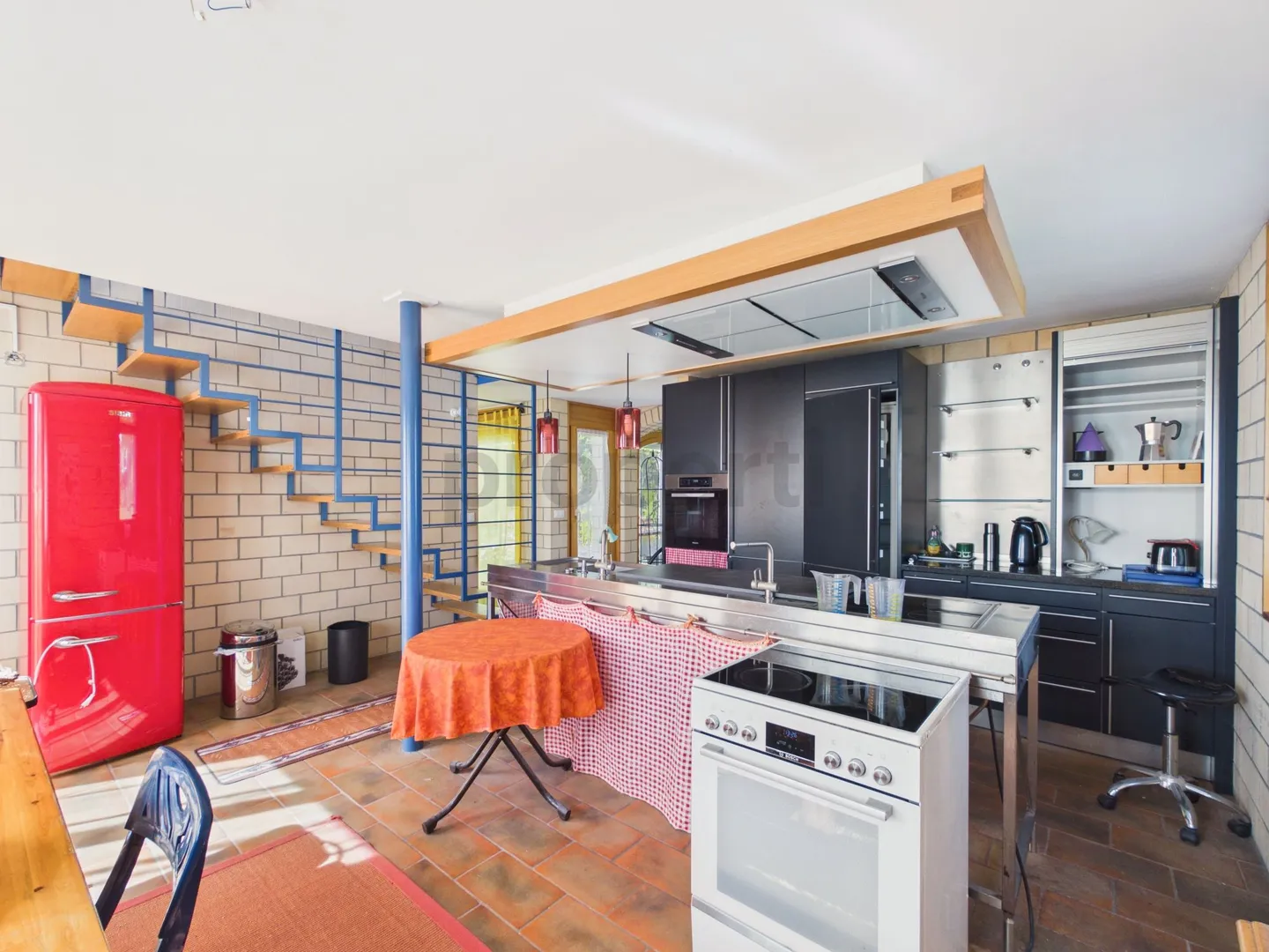 Spacieuse maison individuelle de 6 pièces, vue dégagée - Photo 4 sur 13