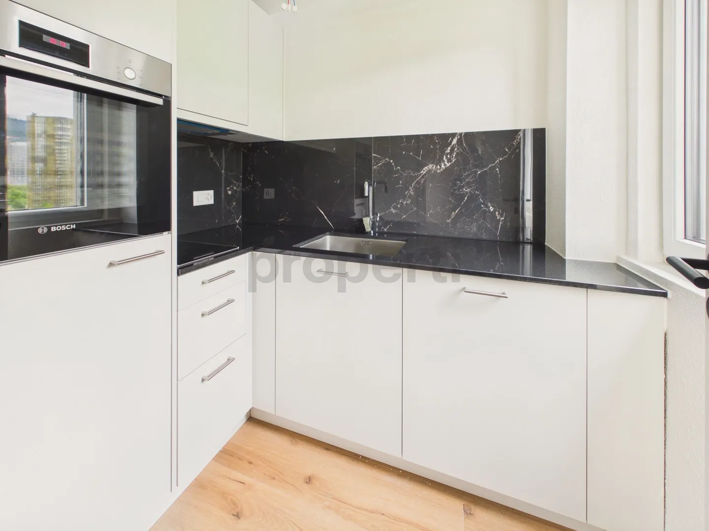 Erstbezug nach Renovation  Moderne 1.5-Zimmer-Wohnung mit Pilatusblick - Foto 6 di 9