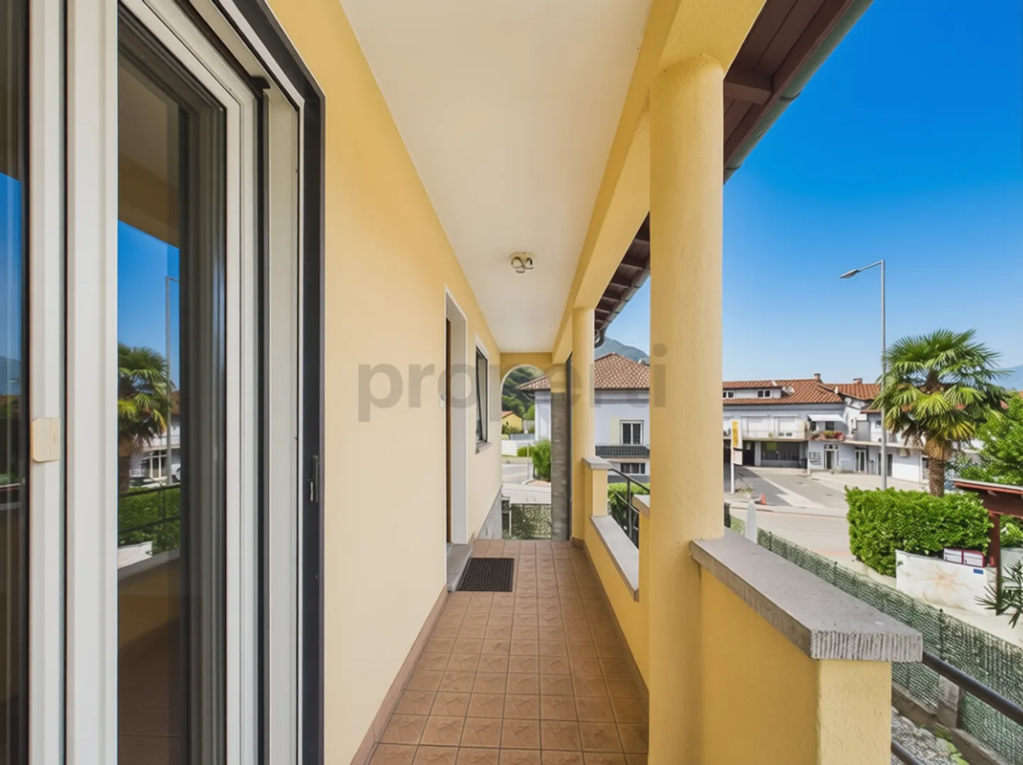 Casa unifamigliare rinnovata nel 2018 e 2023 con ampio giardino - Foto 10 von 12