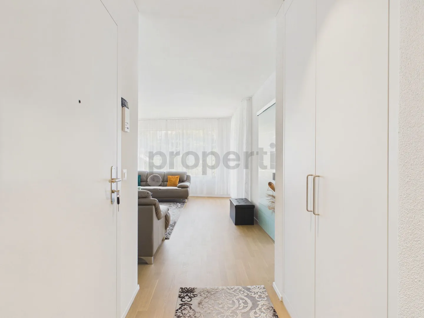 Property Standard with Panoramic Windows: Generous 74 m², Underground Parking Included and Sunny Balcony - Photo 8 of 11