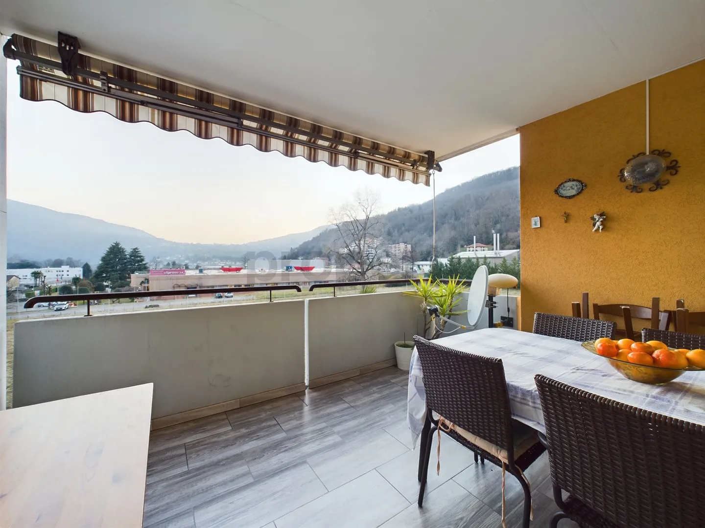 Spacious and bright 4.5-room apartment in Caslano - Photo 10 of 12