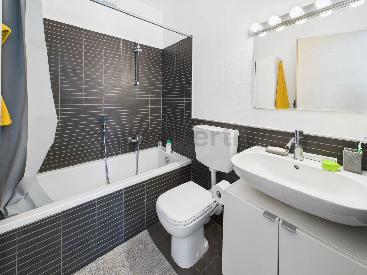 Paradiso  Appartamento 2.5 arredato con posto auto, ottimo investimento - Foto 5 di 9