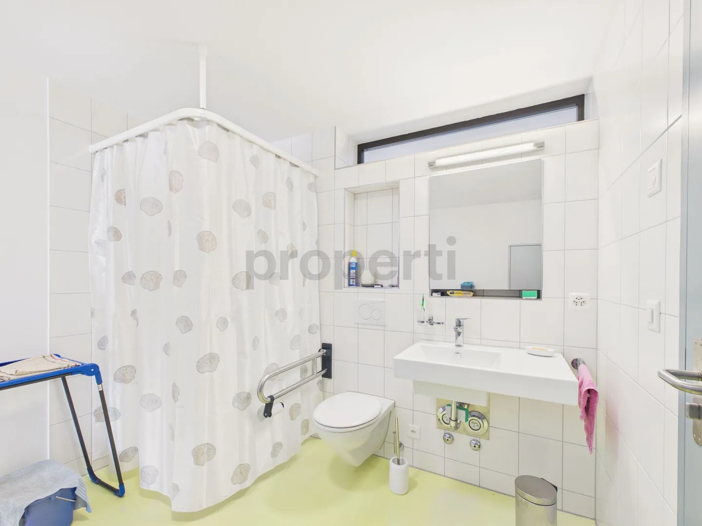 2.5-room apartment with terrace and close to the train station in Mammern - Photo 12 of 13