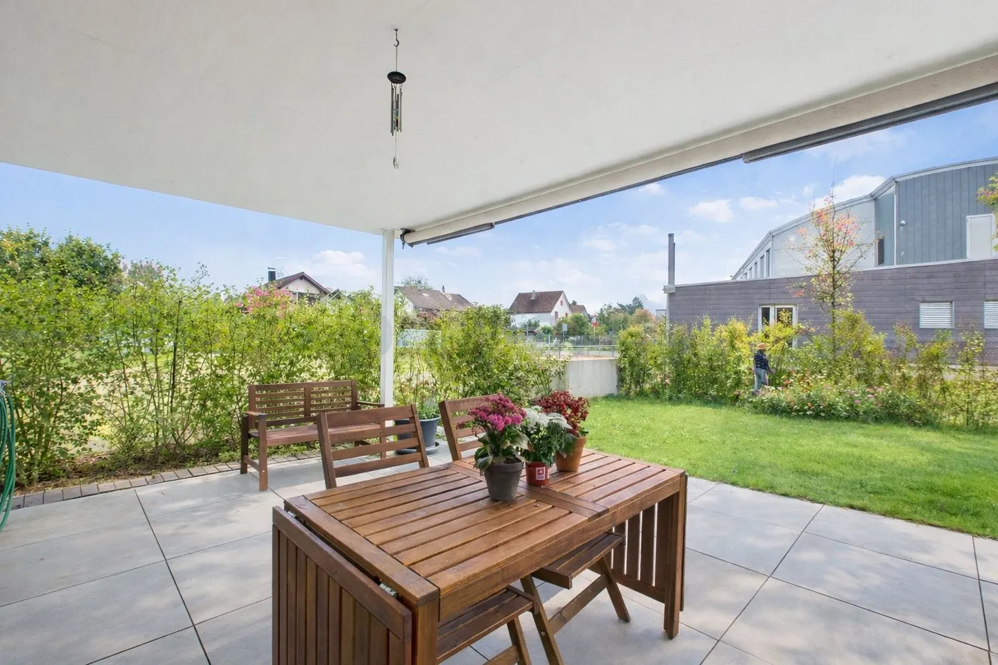 Vivere strategicamente: Appartamento moderno con giardino - Solo 3 min. per l'A1 - Foto 2 di 12